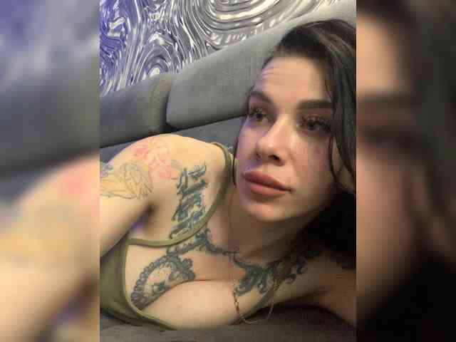 deva_maria webcam