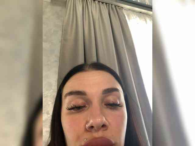 deva_maria webcam