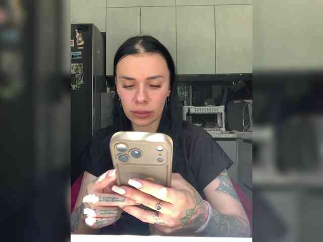 deva_maria webcam
