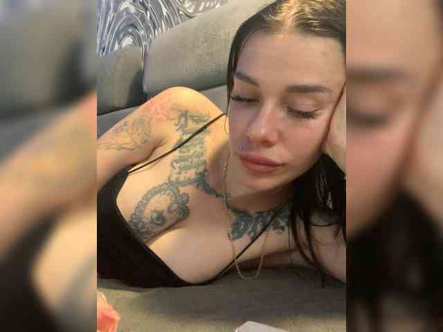 deva_maria webcam