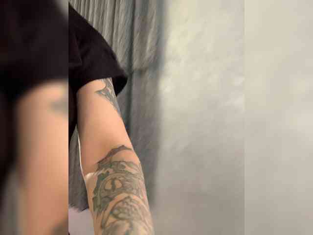 MaidenCrystal Sex Cam Show