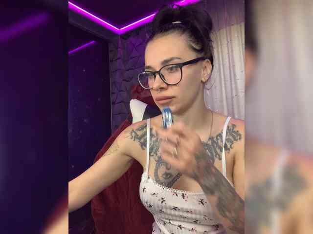 adult chatroom MaidenCrystal