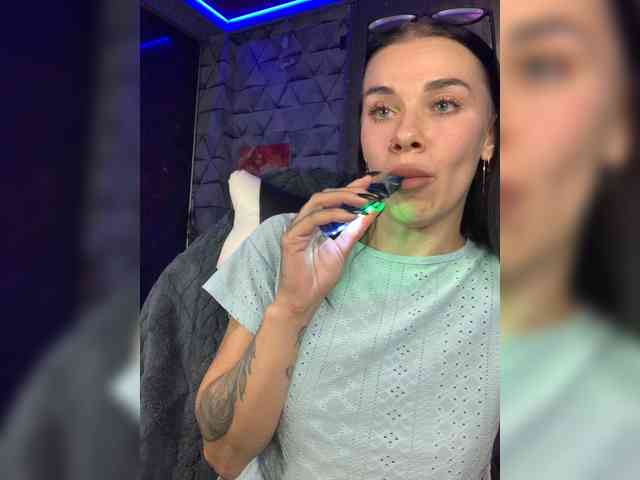 deva_maria webcam
