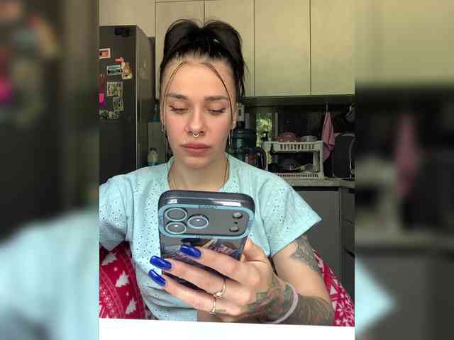 deva_maria webcam