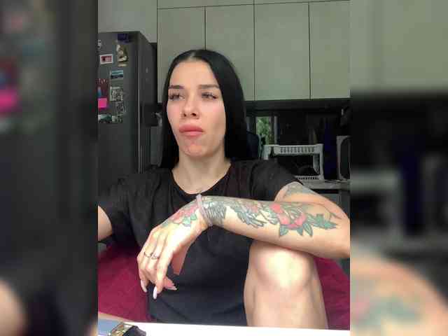 MaidenCrystal Sex Cam Show