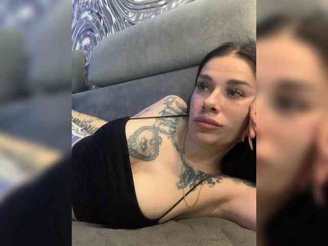deva_maria webcam