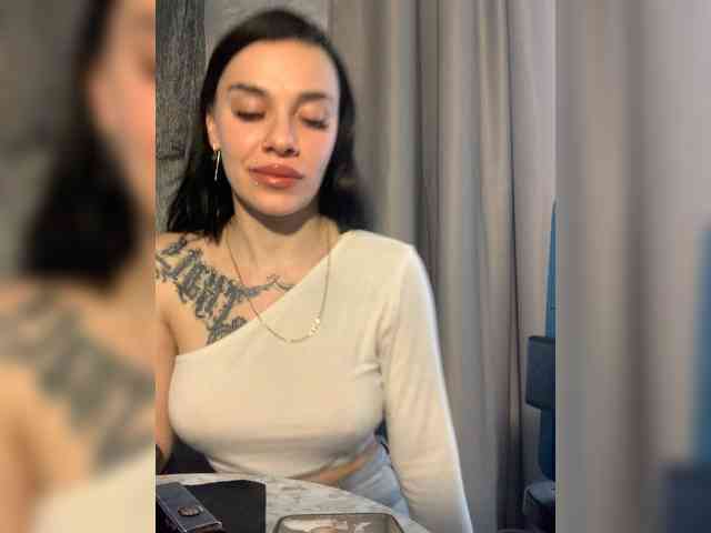 deva_maria webcam