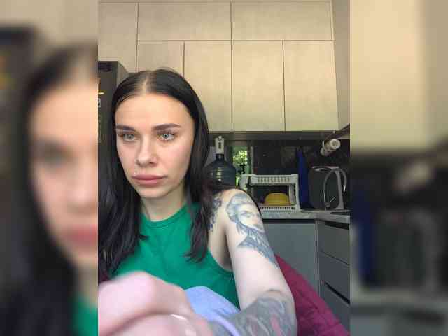 deva_maria webcam