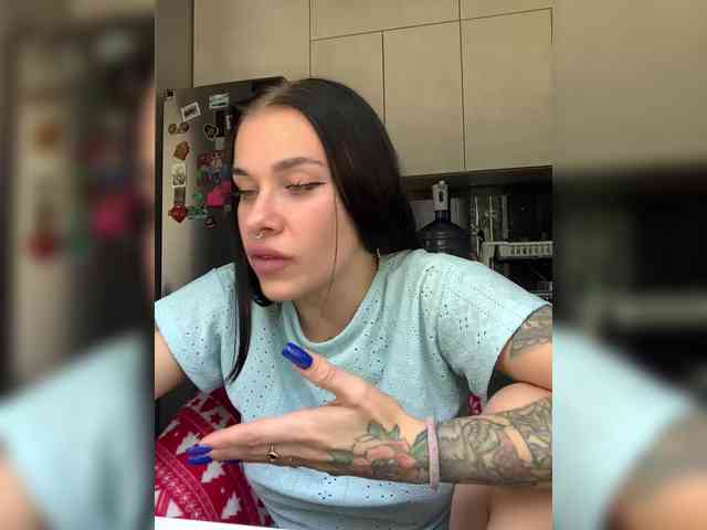 deva_maria webcam