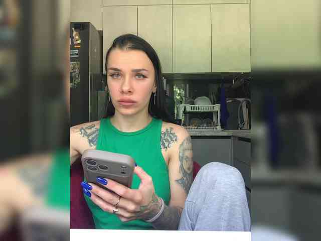 deva_maria webcam