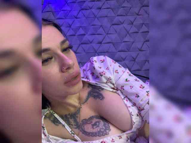 deva_maria webcam