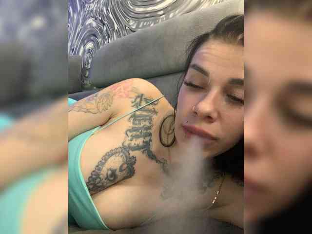 deva_maria webcam