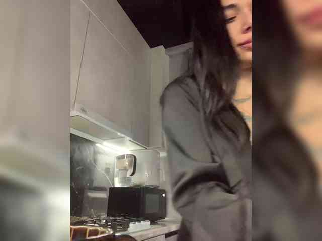 deva_maria webcam
