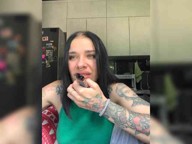 deva_maria webcam