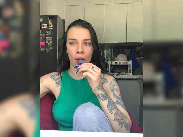 deva_maria webcam
