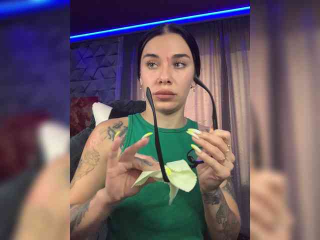 deva_maria webcam