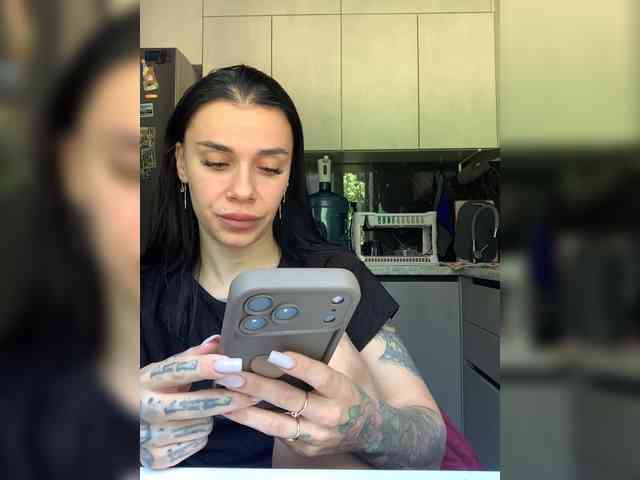 MaidenCrystal Sex Cam Show