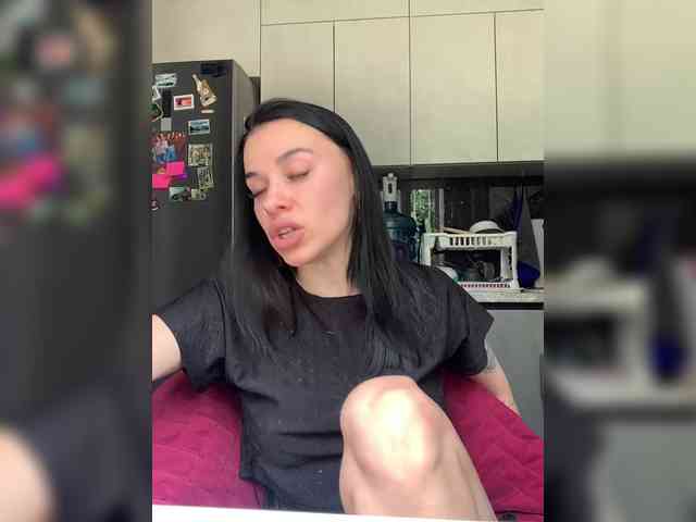 MaidenCrystal Sex Cam Show