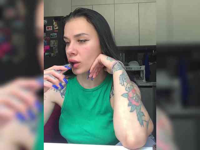 deva_maria webcam