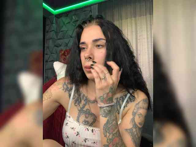 deva_maria webcam