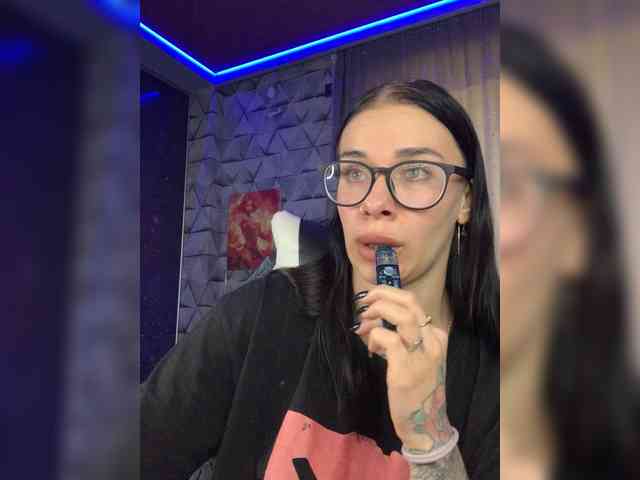 deva_maria webcam