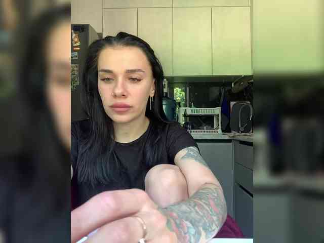 MaidenCrystal Sex Cam Show
