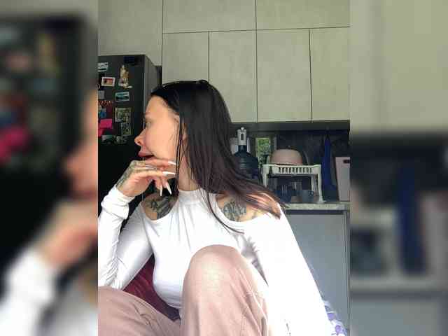 deva_maria