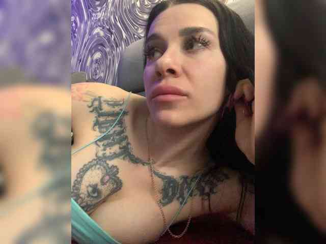 deva_maria webcam