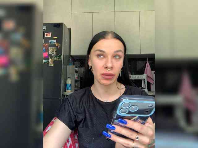 deva_maria webcam