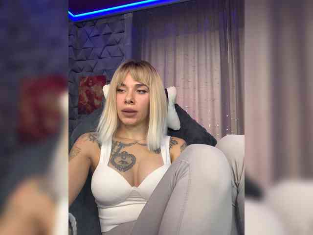 deva_maria webcam