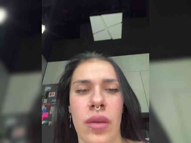 deva_maria webcam