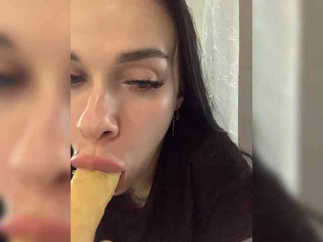 MaidenCrystal Sex Cam Show