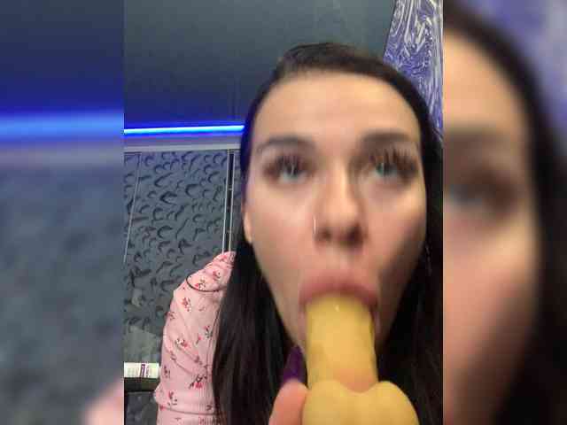 deva_maria webcam