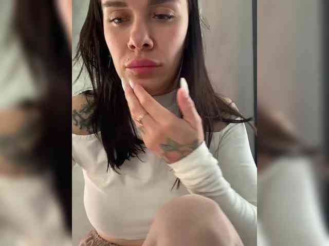 deva_maria webcam