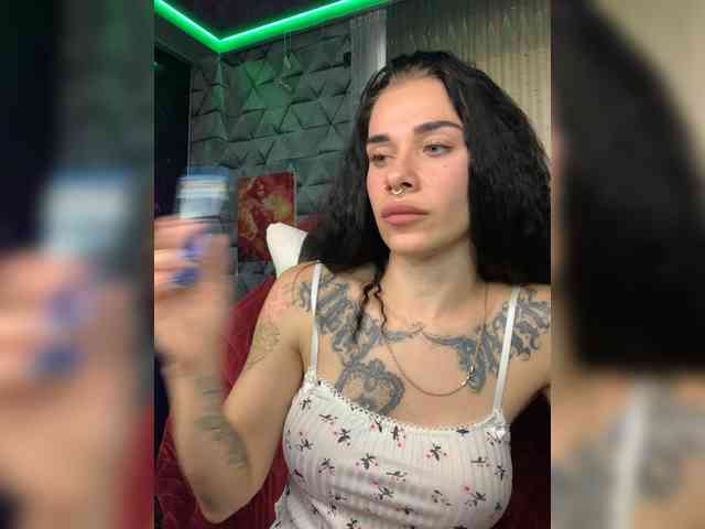 deva_maria webcam