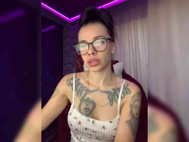 deva_maria webcam