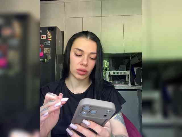MaidenCrystal Sex Cam Show