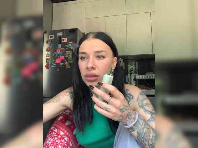 deva_maria webcam