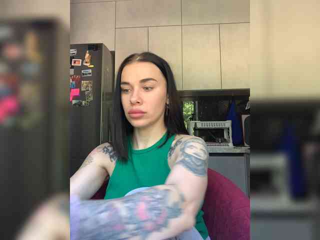 deva_maria webcam