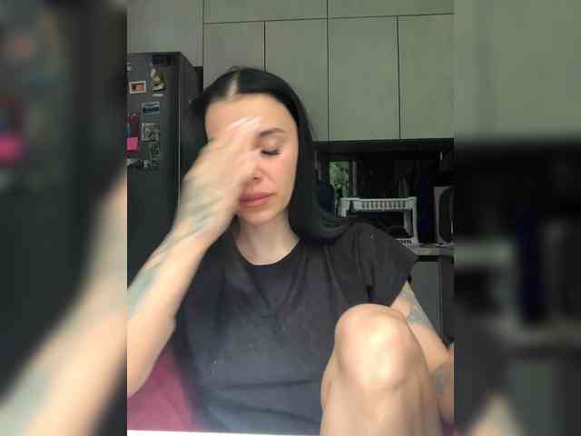 MaidenCrystal Sex Cam Show