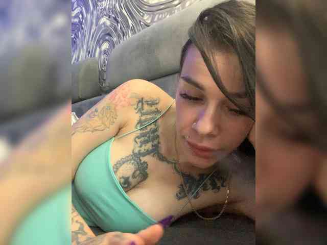 deva_maria webcam