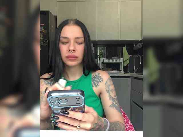 deva_maria webcam