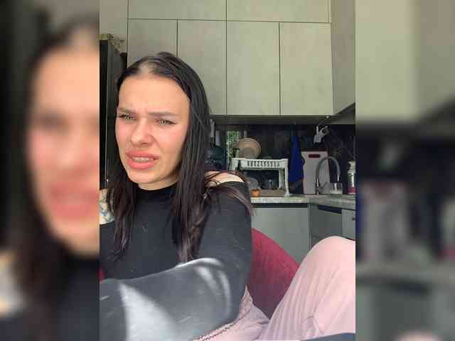 deva_maria webcam