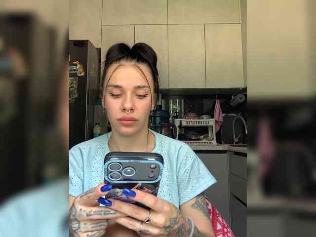 deva_maria webcam