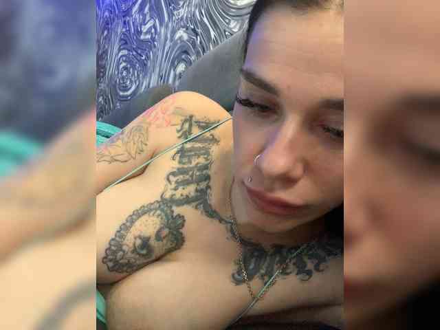 deva_maria webcam