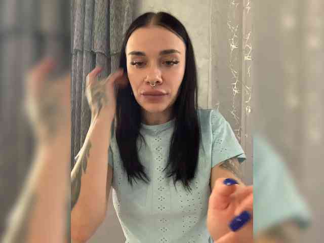 deva_maria webcam