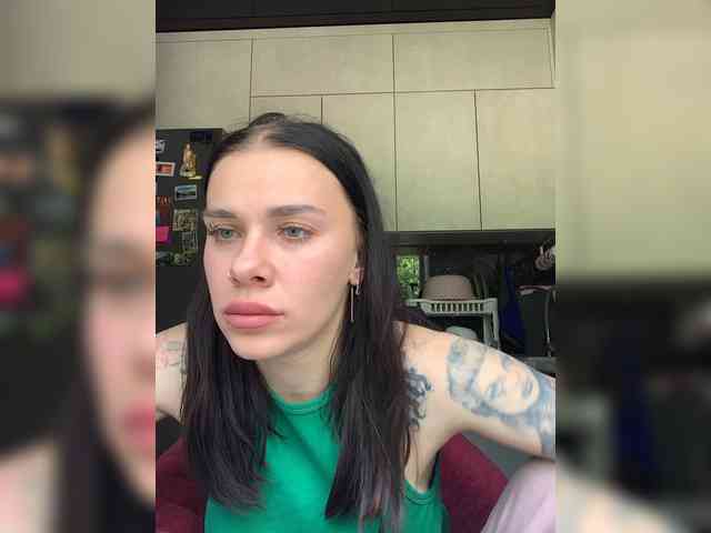 deva_maria webcam