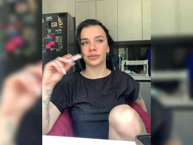 deva_maria webcam
