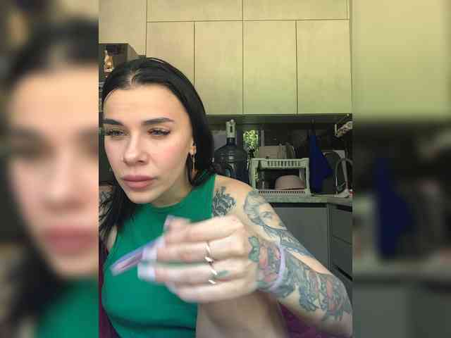 deva_maria webcam