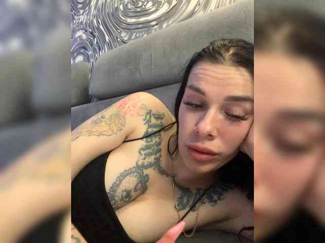 deva_maria webcam
